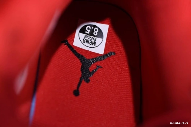 Air 4 Day Jordan Singles AV3914-600 0714